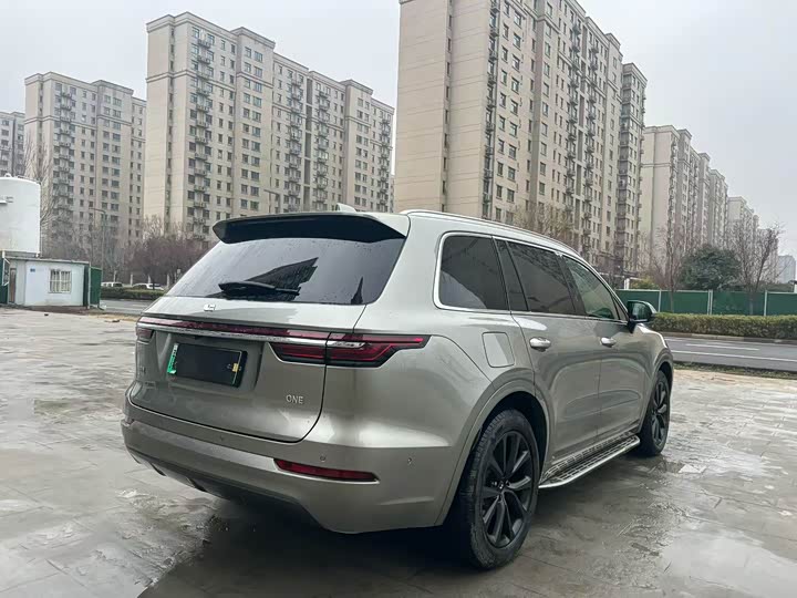 Фото 7 - LiXiang One