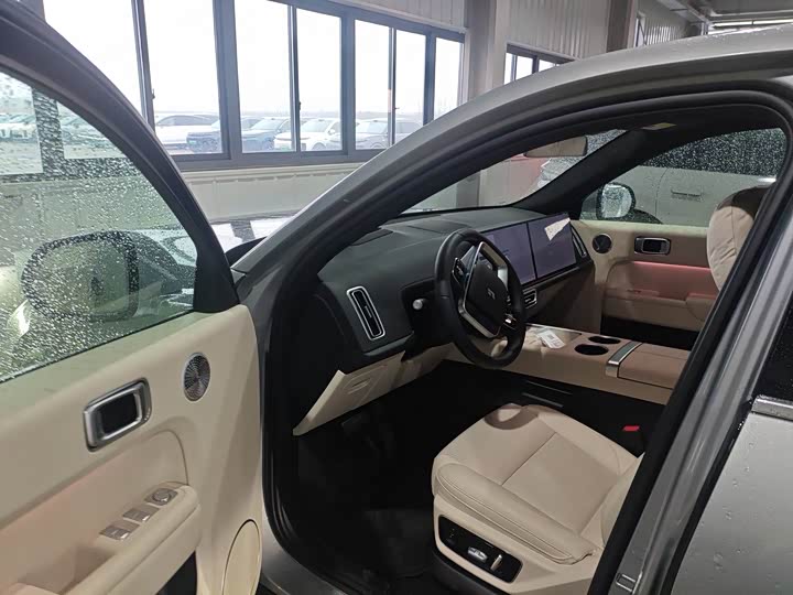 Фото 5 - LiXiang L7