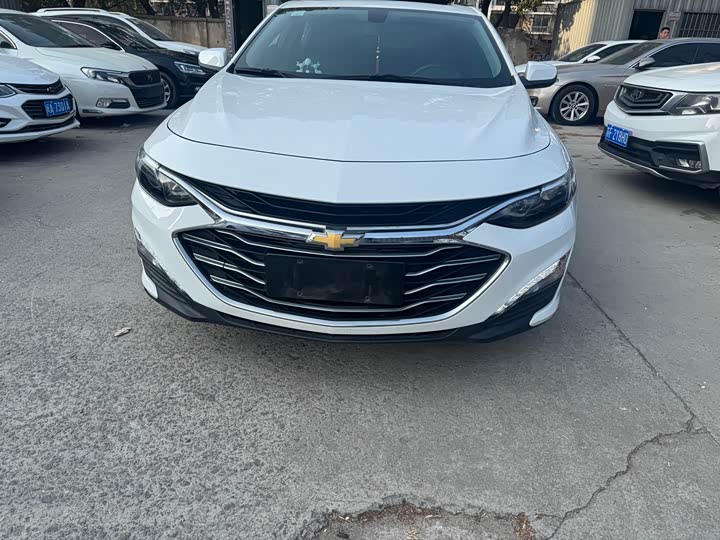 Фото 2 - Chevrolet Malibu XL