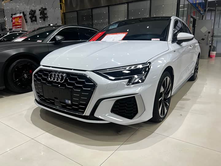 Фото 1 - Audi A3