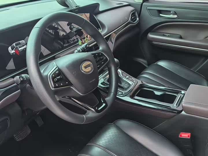 Фото 7 - GAC Trumpchi M6