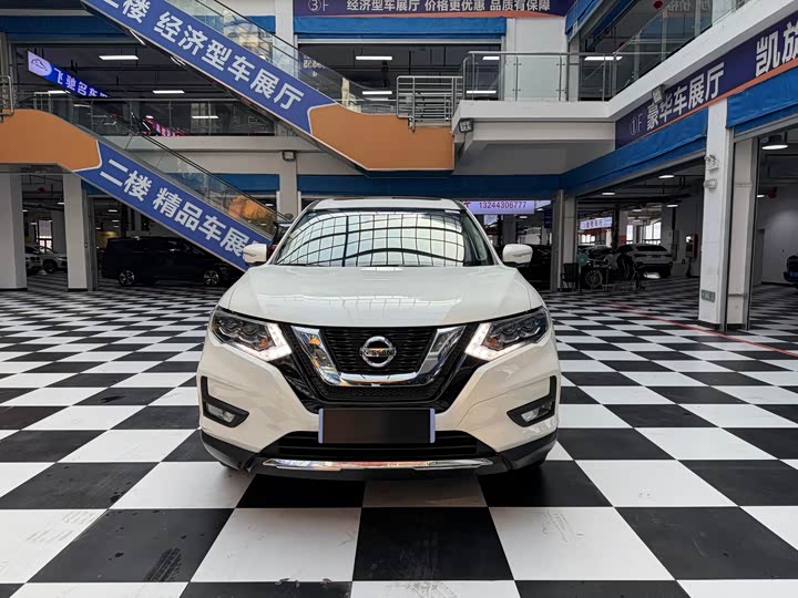 Photo 2 - Nissan X-Trail