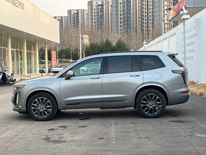 Фото 3 - Cadillac XT6