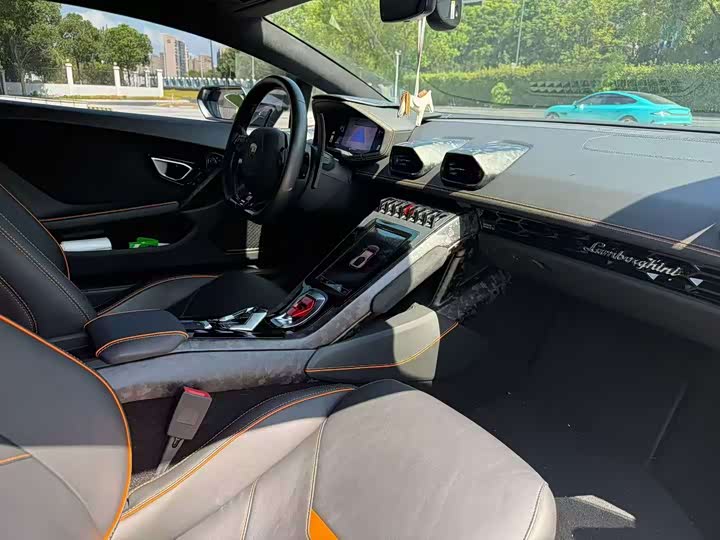 Фото 8 - Lamborghini Huracán