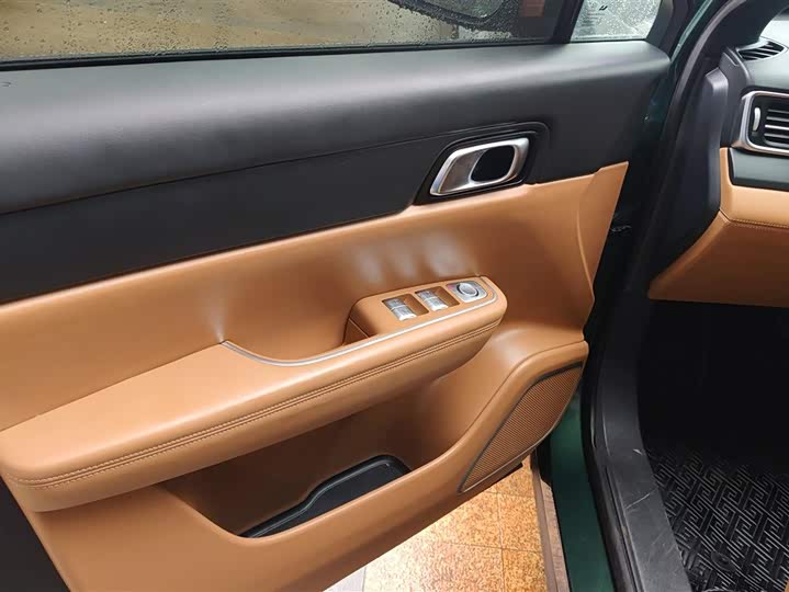 Фото 7 - LiXiang One