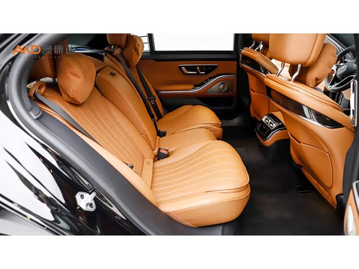 Фото 8 - Mercedes-Benz S-Class