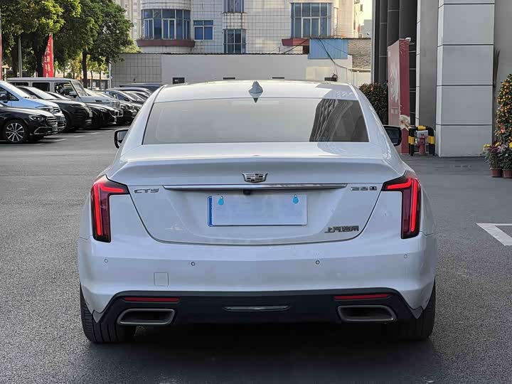 Photo 4 - Cadillac CT5