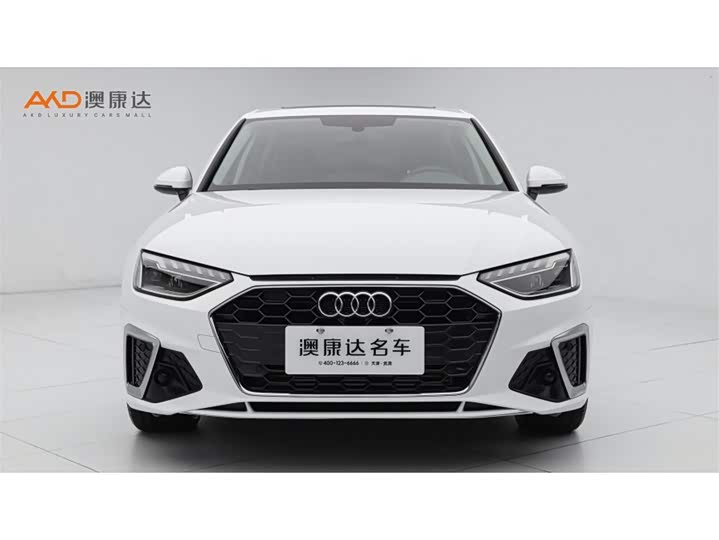 Фото 2 - Audi A4L