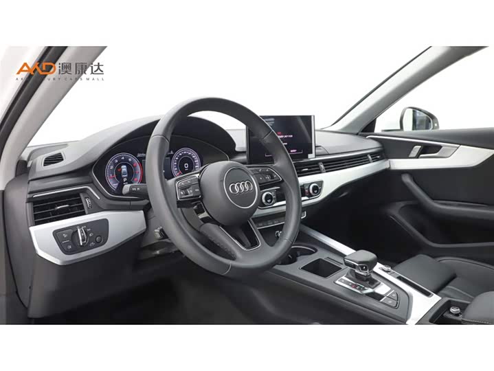 Фото 6 - Audi A4L