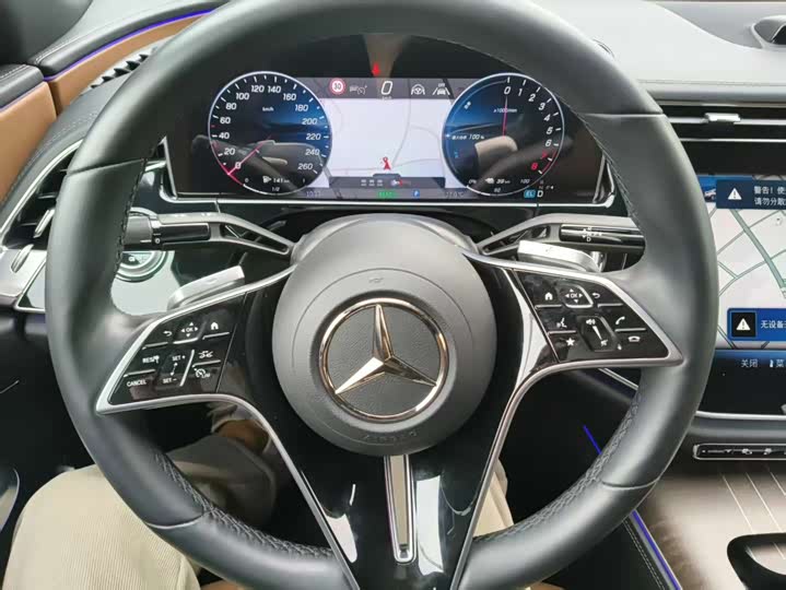 Фото 8 - Mercedes-Benz E-Class Hybrid