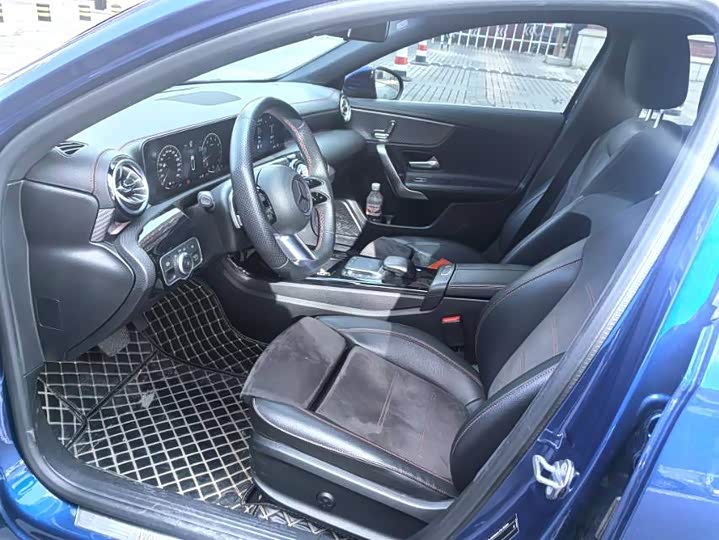 Фото 4 - Mercedes-Benz A-Class