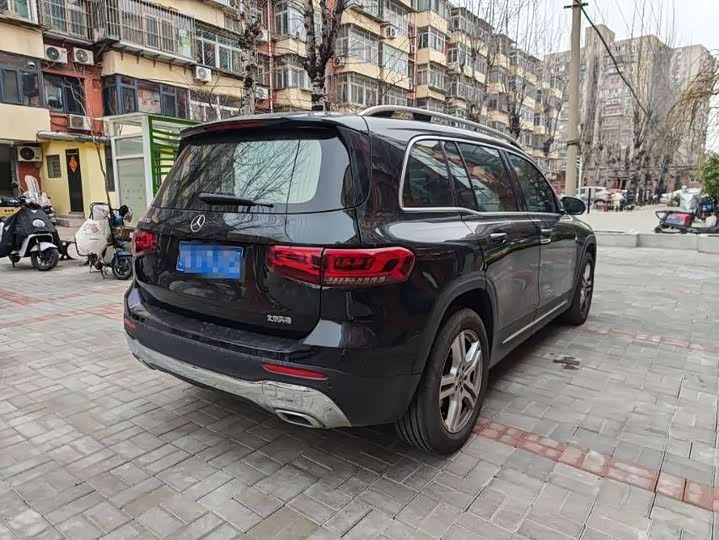 Фото 9 - Mercedes-Benz GLB-Class