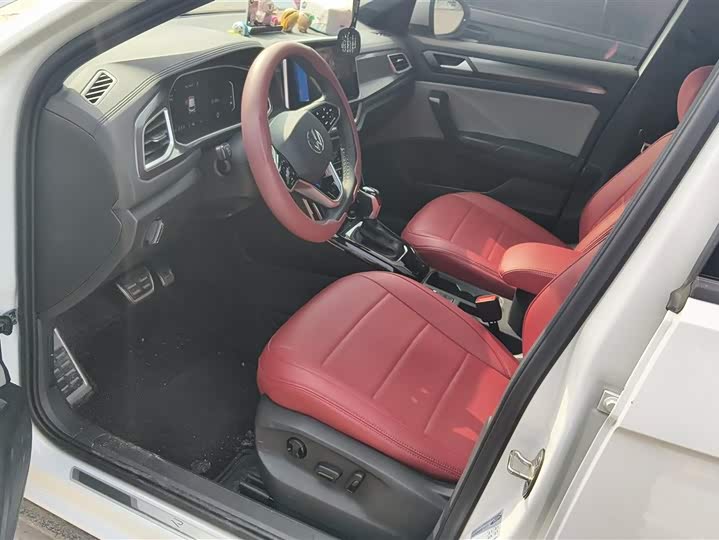 Photo 9 - Volkswagen T-Roc