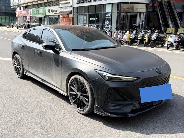 Photo 3 - Changan UNI-V