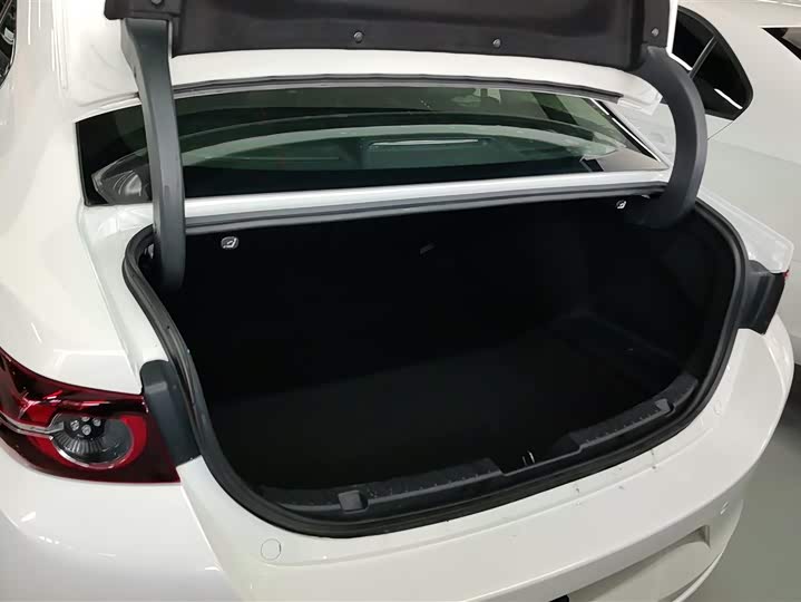 Photo 4 - Mazda 3 (Axela)