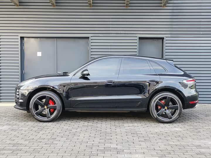 Фото 2 - Porsche Macan