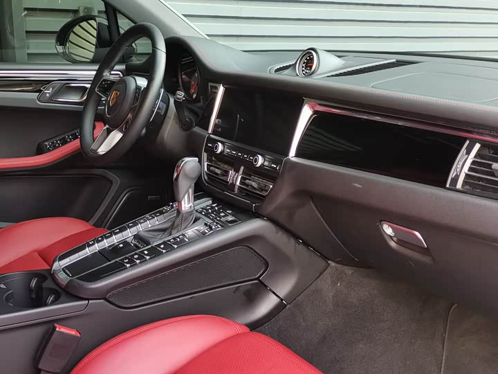 Фото 9 - Porsche Macan