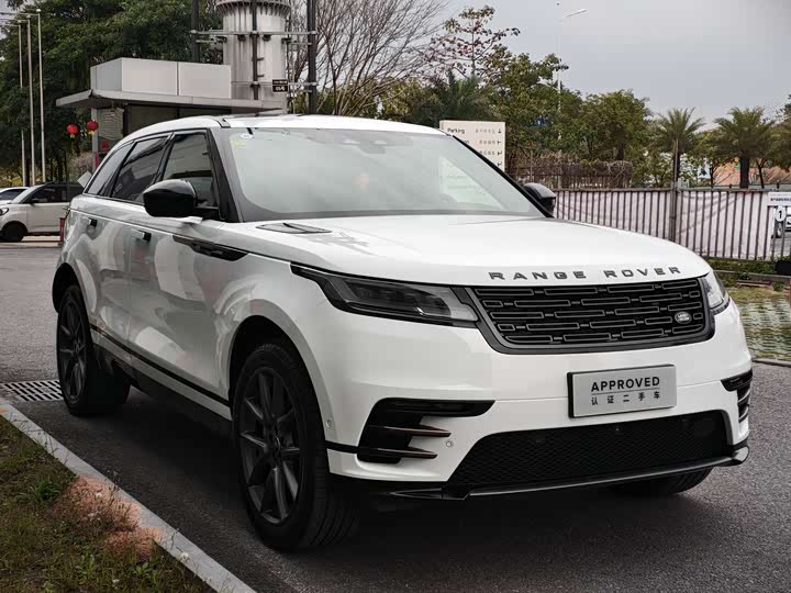 Photo 3 - Land Rover Range Rover Velar