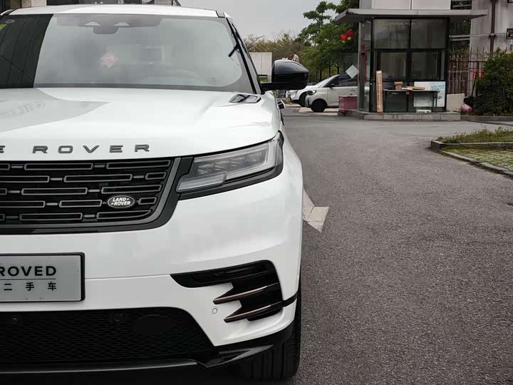 Photo 4 - Land Rover Range Rover Velar