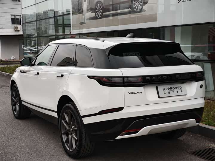 Photo 5 - Land Rover Range Rover Velar