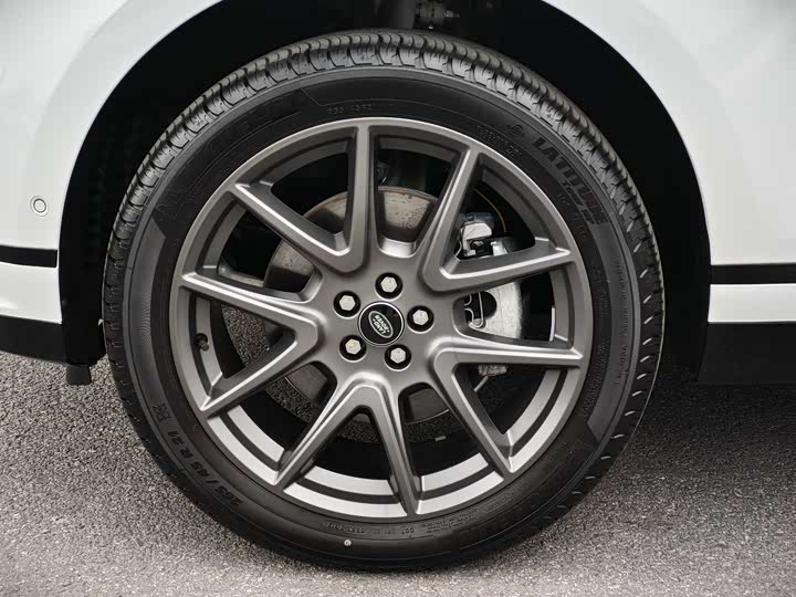 Photo 9 - Land Rover Range Rover Velar