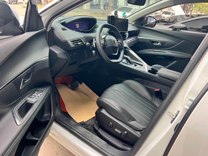 Фото 7 - Peugeot 4008