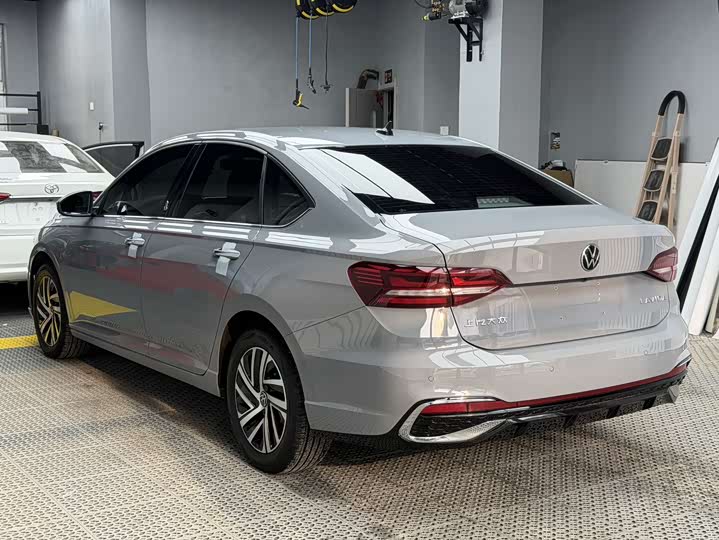 Фото 4 - Volkswagen Lavida