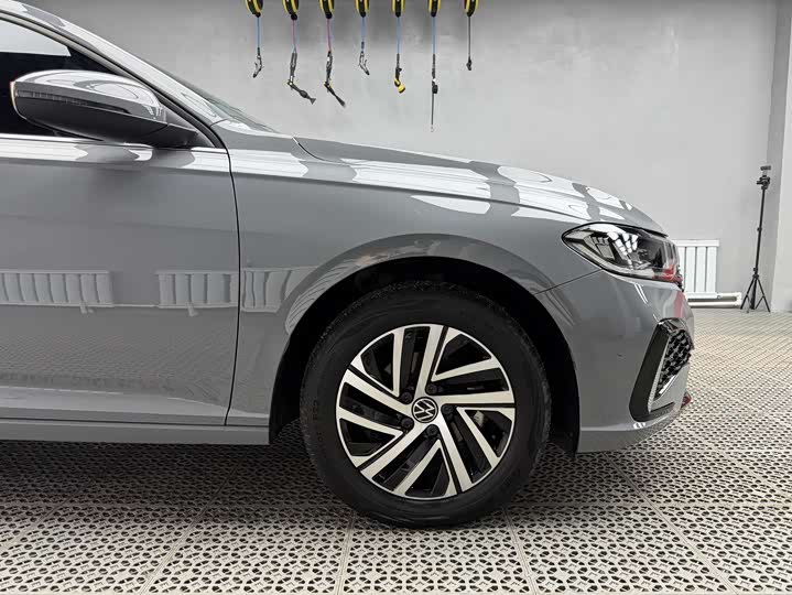 Фото 9 - Volkswagen Lavida