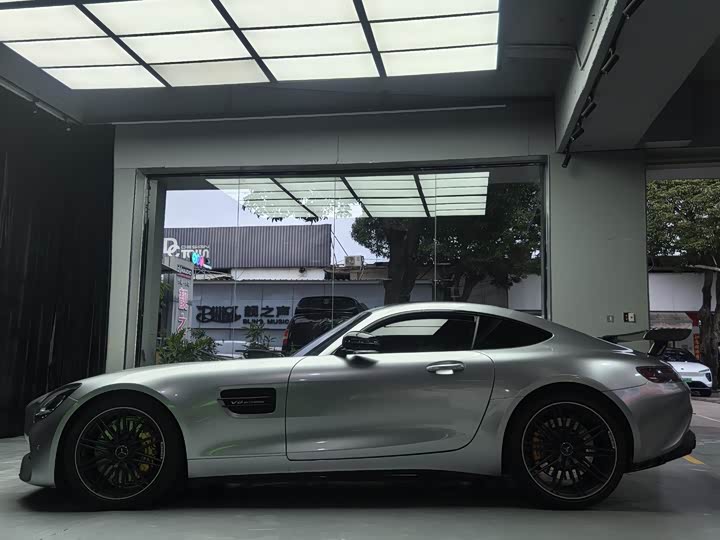 Фото 3 - Mercedes-Benz AMG GT