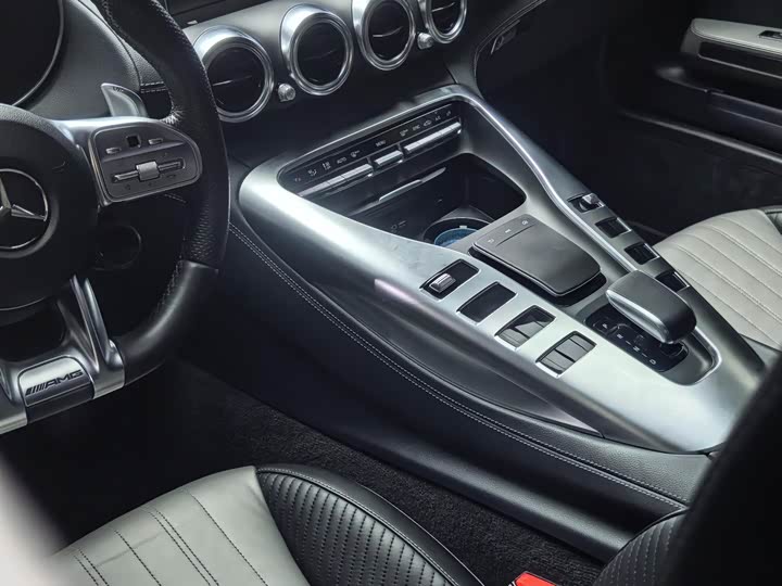 Фото 4 - Mercedes-Benz AMG GT