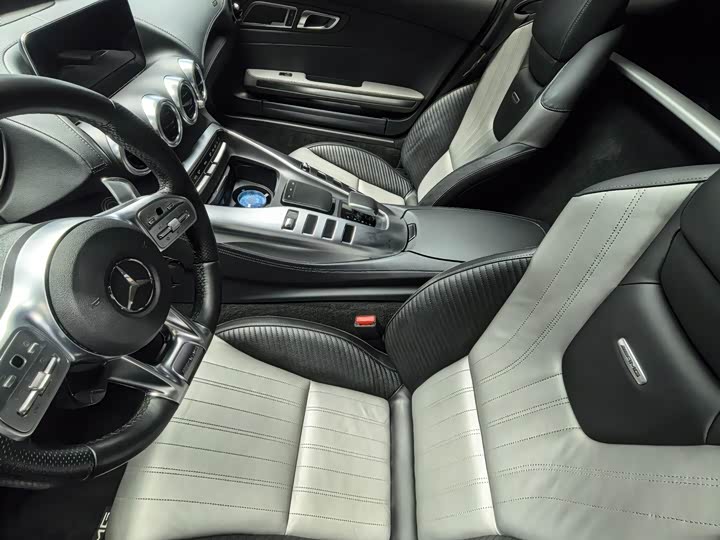 Фото 5 - Mercedes-Benz AMG GT