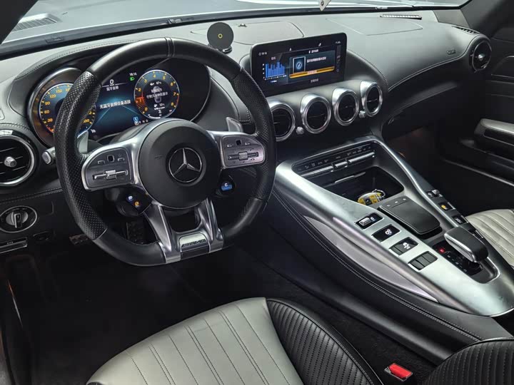 Фото 6 - Mercedes-Benz AMG GT