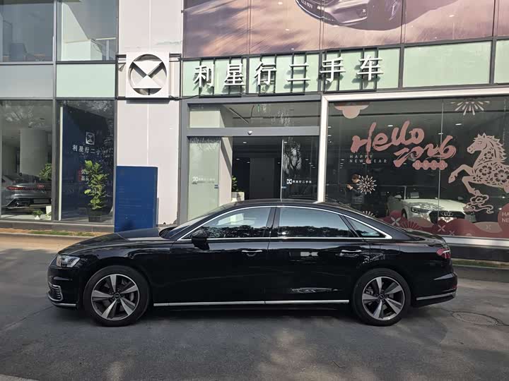 Фото 2 - Audi A8 Hybrid