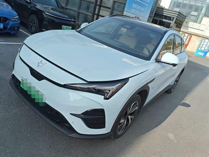 Фото 1 - BAIC Arcfox Alpha T5