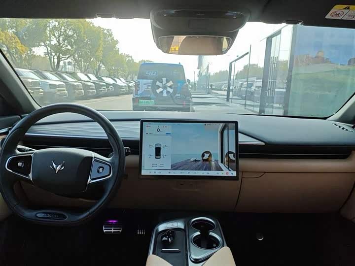 Фото 2 - BAIC Arcfox Alpha T5