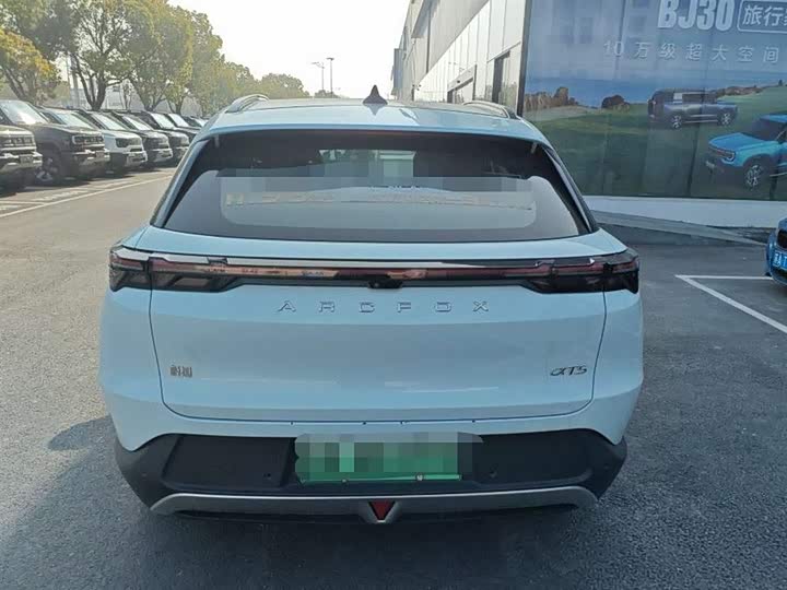 Фото 5 - BAIC Arcfox Alpha T5