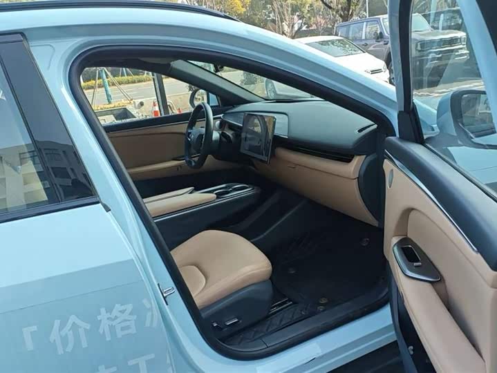 Фото 8 - BAIC Arcfox Alpha T5