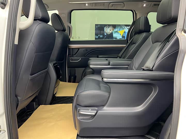 Фото 8 - GAC Trumpchi M8