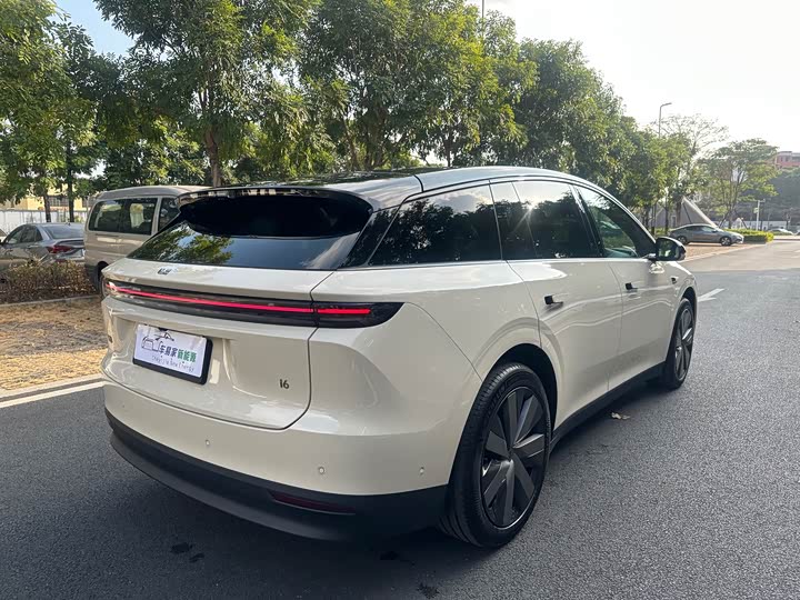 Фото 9 - LiXiang i6