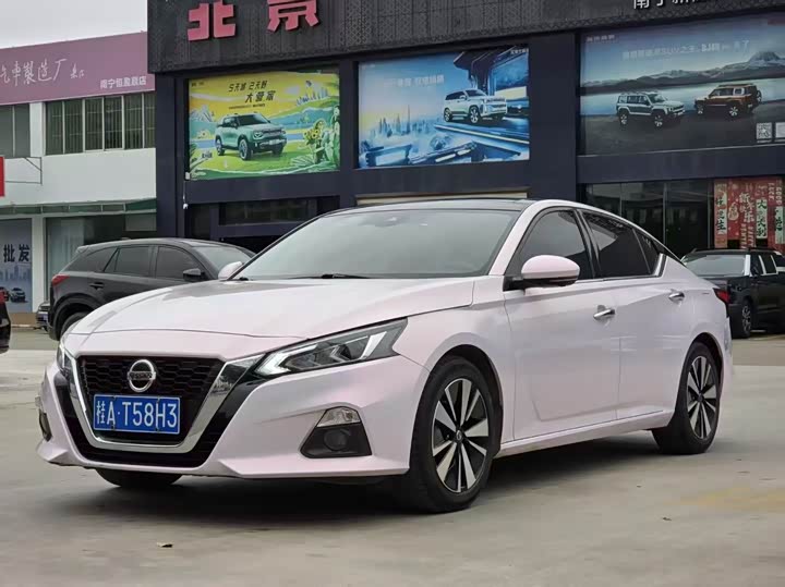 Фото 1 - Nissan Teana