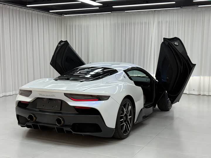 Фото 4 - Maserati MC20