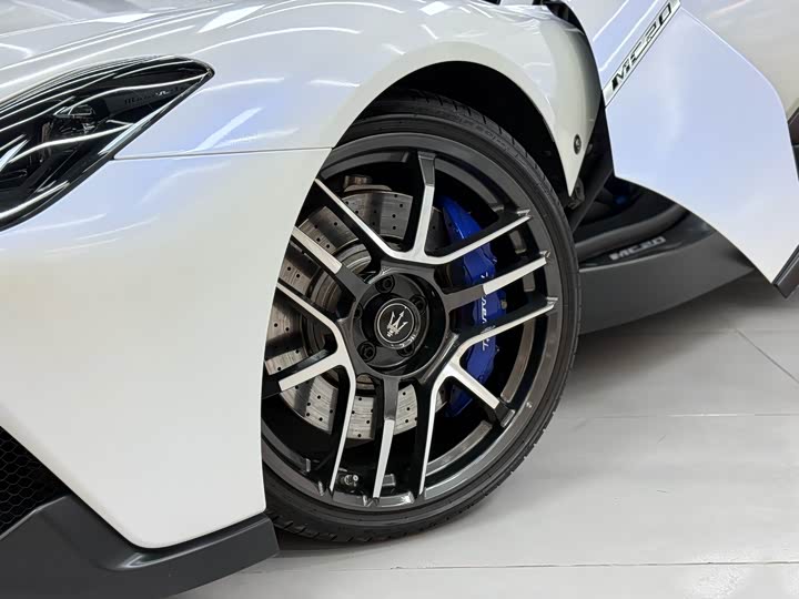 Фото 7 - Maserati MC20