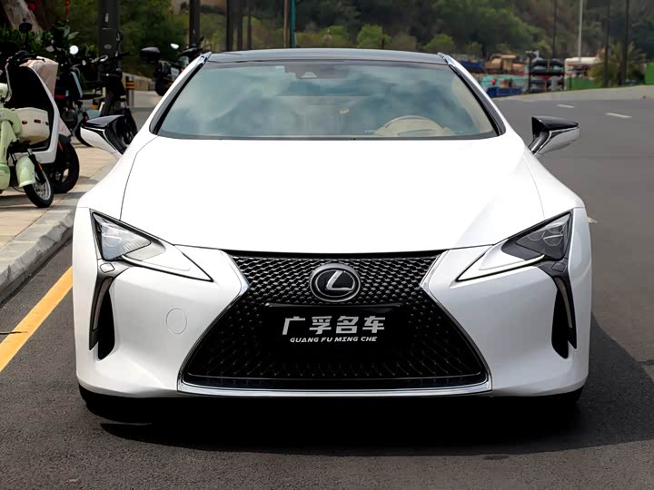 Фото 2 - Lexus LC