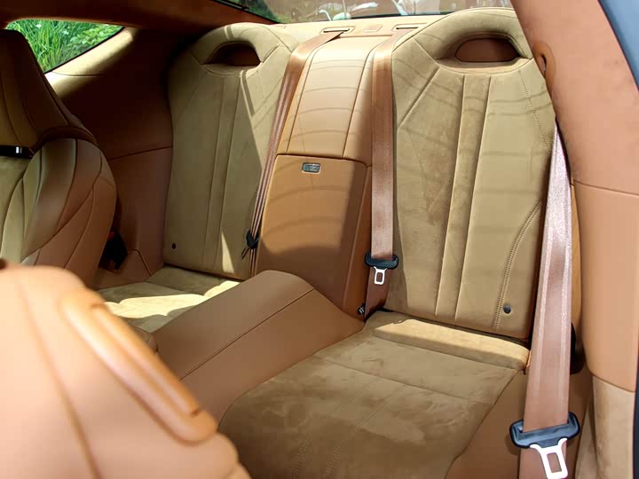 Фото 7 - Lexus LC