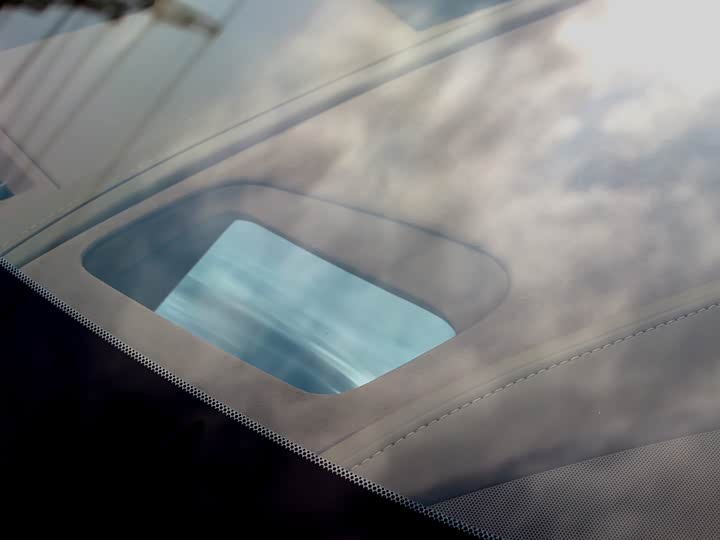 Фото 9 - Lexus LC