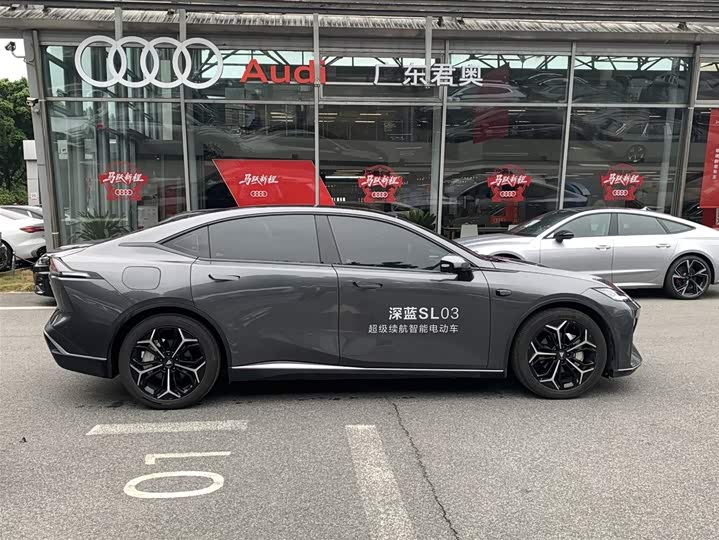 Фото 4 - Changan Deepal SL03