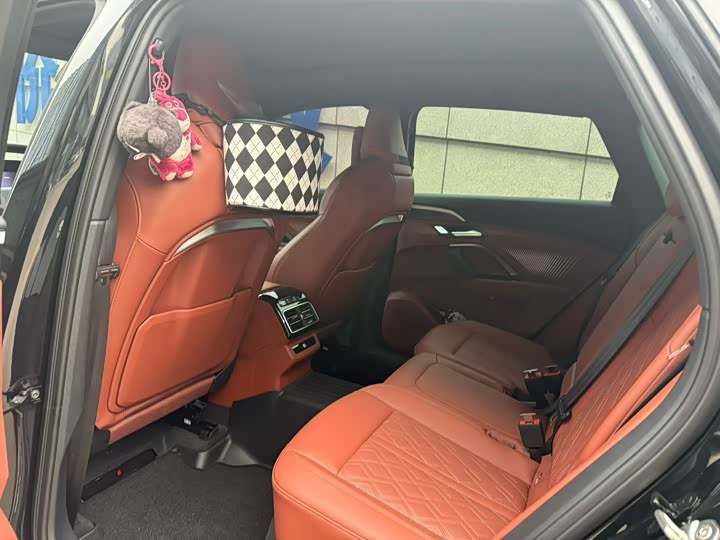 Фото 5 - Audi Q5L