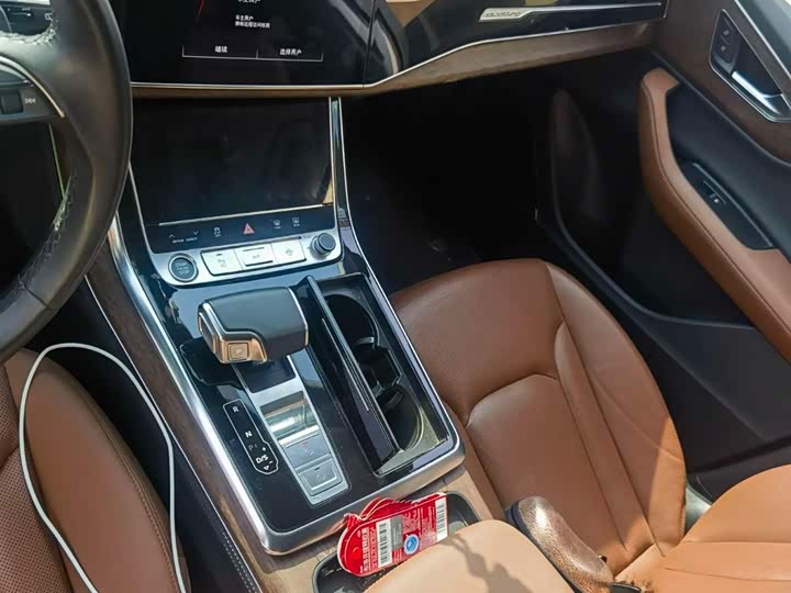 Фото 9 - Audi Q7