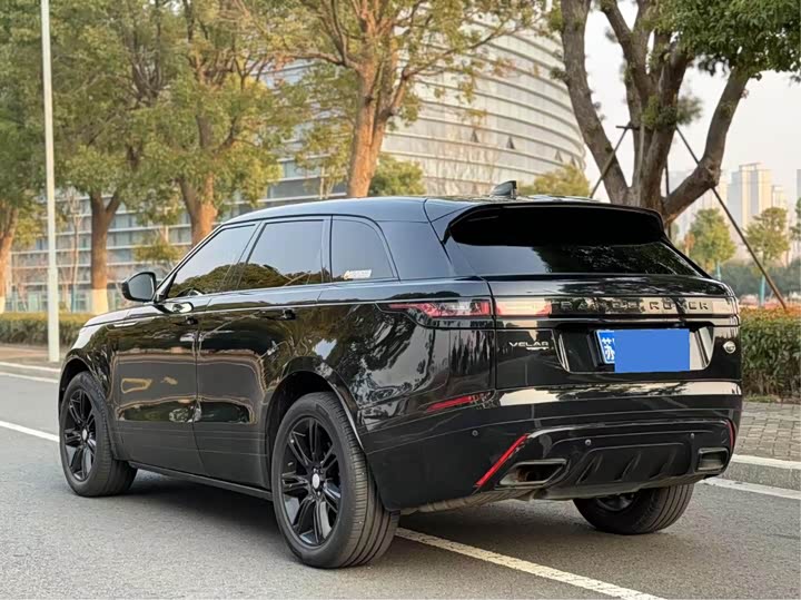Фото 7 - Land Rover Range Rover Velar