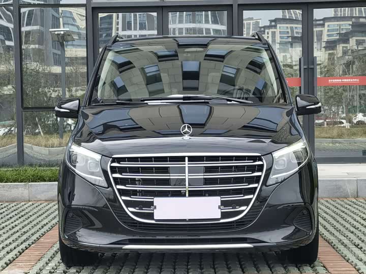 Фото 3 - Mercedes-Benz V-Class